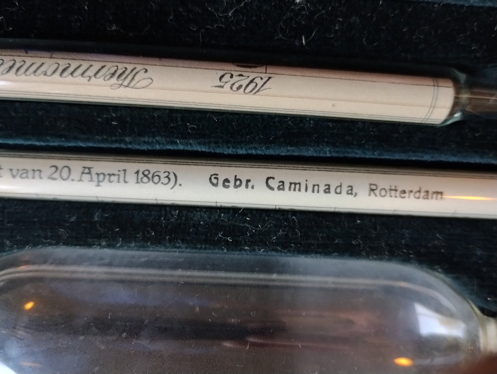 Gebr. Caminada Rotterdam inscription on a glass hydrometer beside the Celsius thermometer marked 1925
