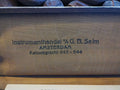 G. B. Salm instrument dealer’s imprint inside the case lid, Keizersgracht 642–644, Amsterdam.
