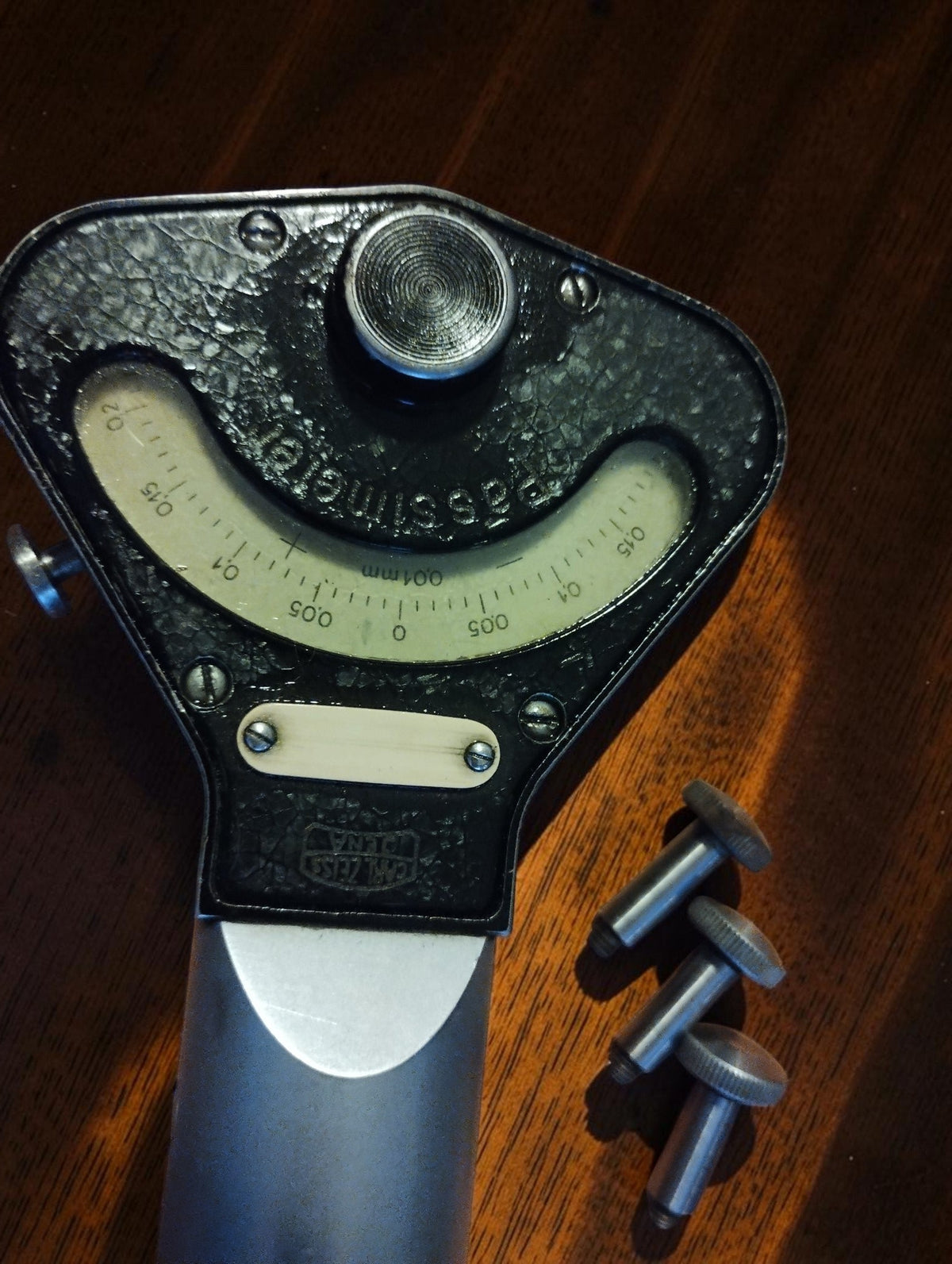 Carl Zeiss Jena Passimeter indicator housing with curved scale, adjustment knob and three loose knurled screws
