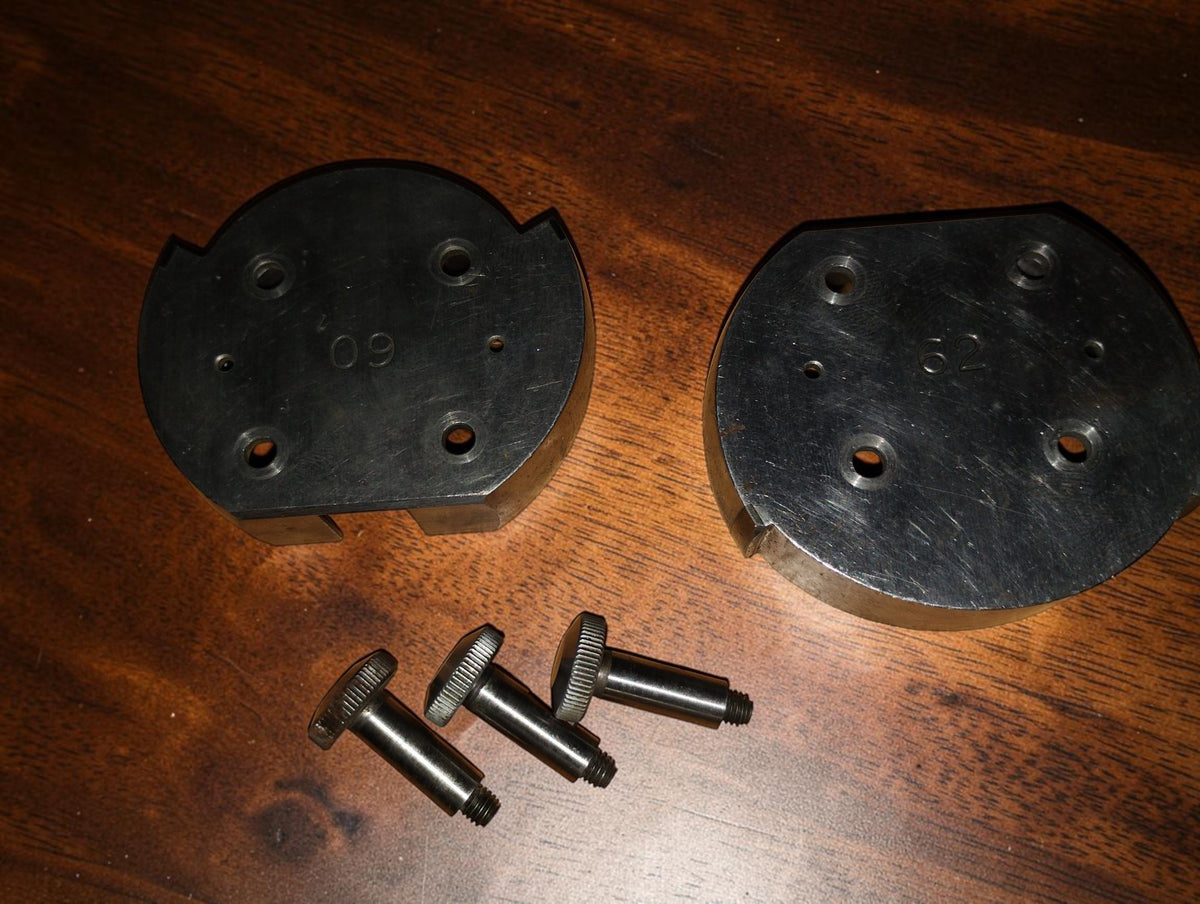 Two interchangeable metal measuring heads and three knurled screws supplied with the Carl Zeiss Jena Passimeter

