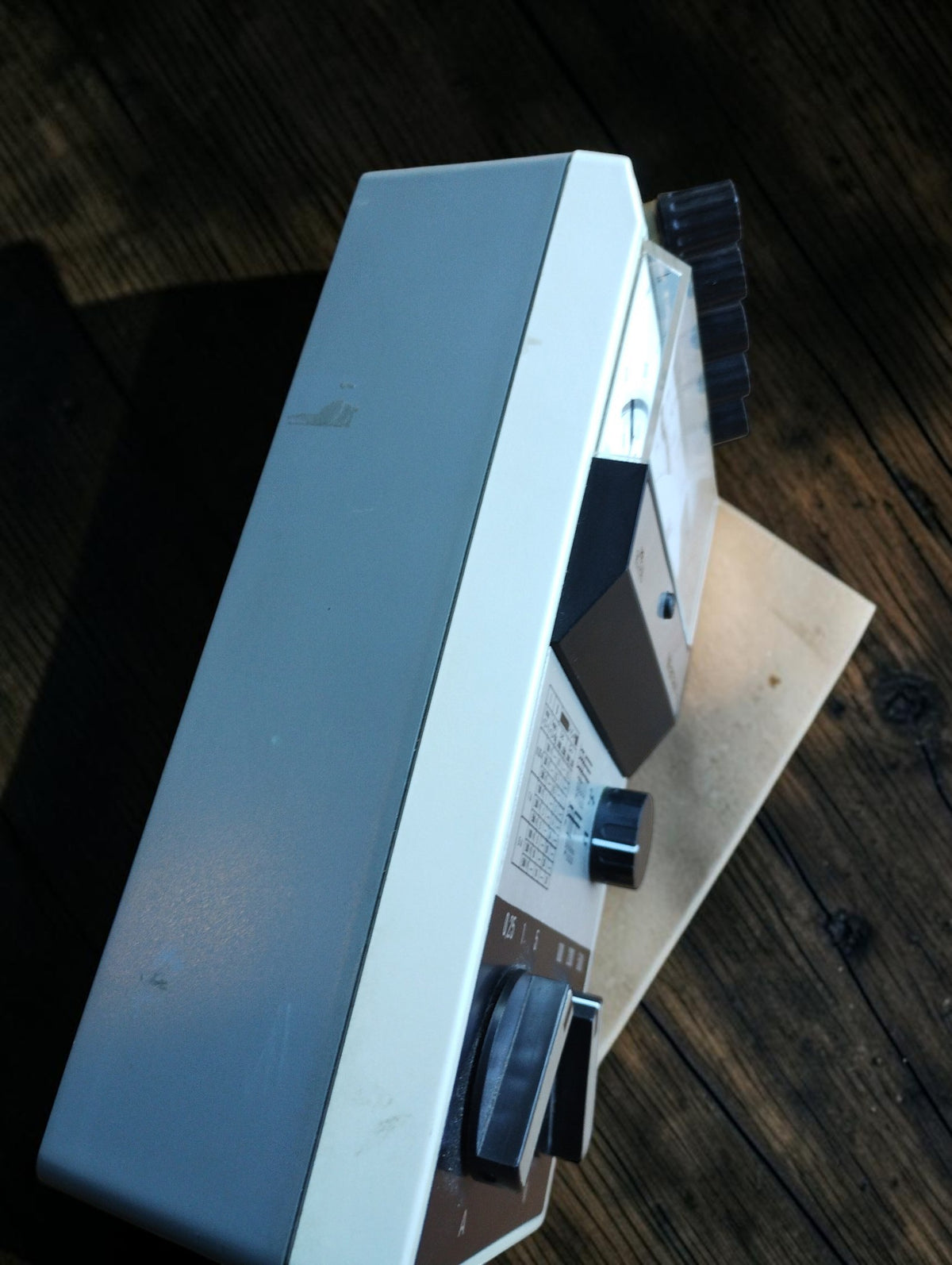 Side view of the Hartmann & Braun Wattavi k wattmeter showing the light-colored housing and protruding front controls
