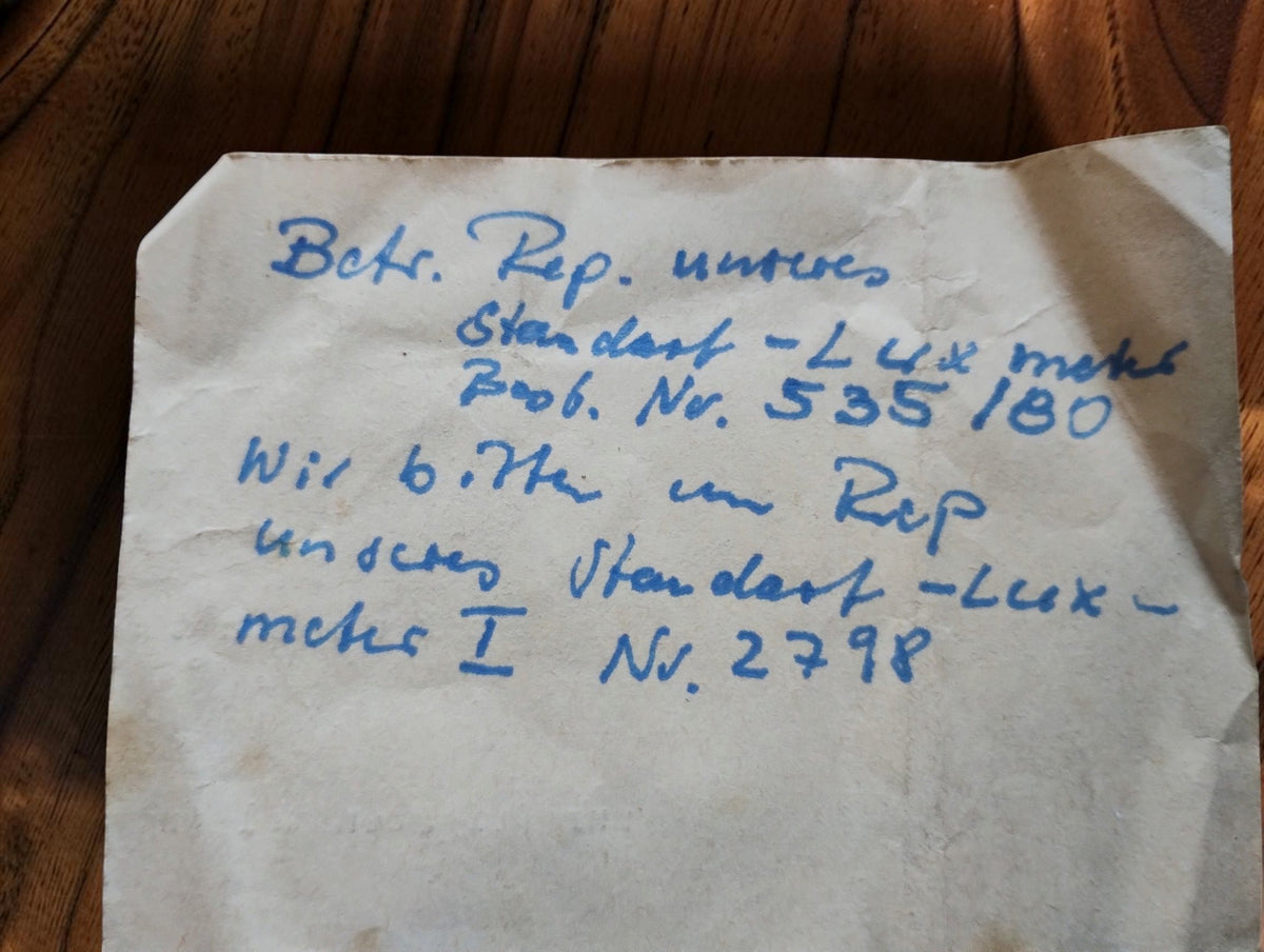 Handwritten German note referring to Standard-Luxmeter I no. 2798
