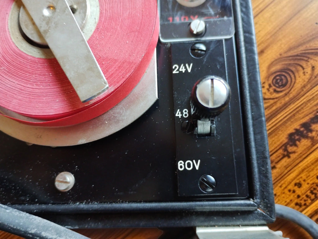 Siemens pulse recorder voltage selector marked 24V, 48V and 60V beside the red recording paper roll.
