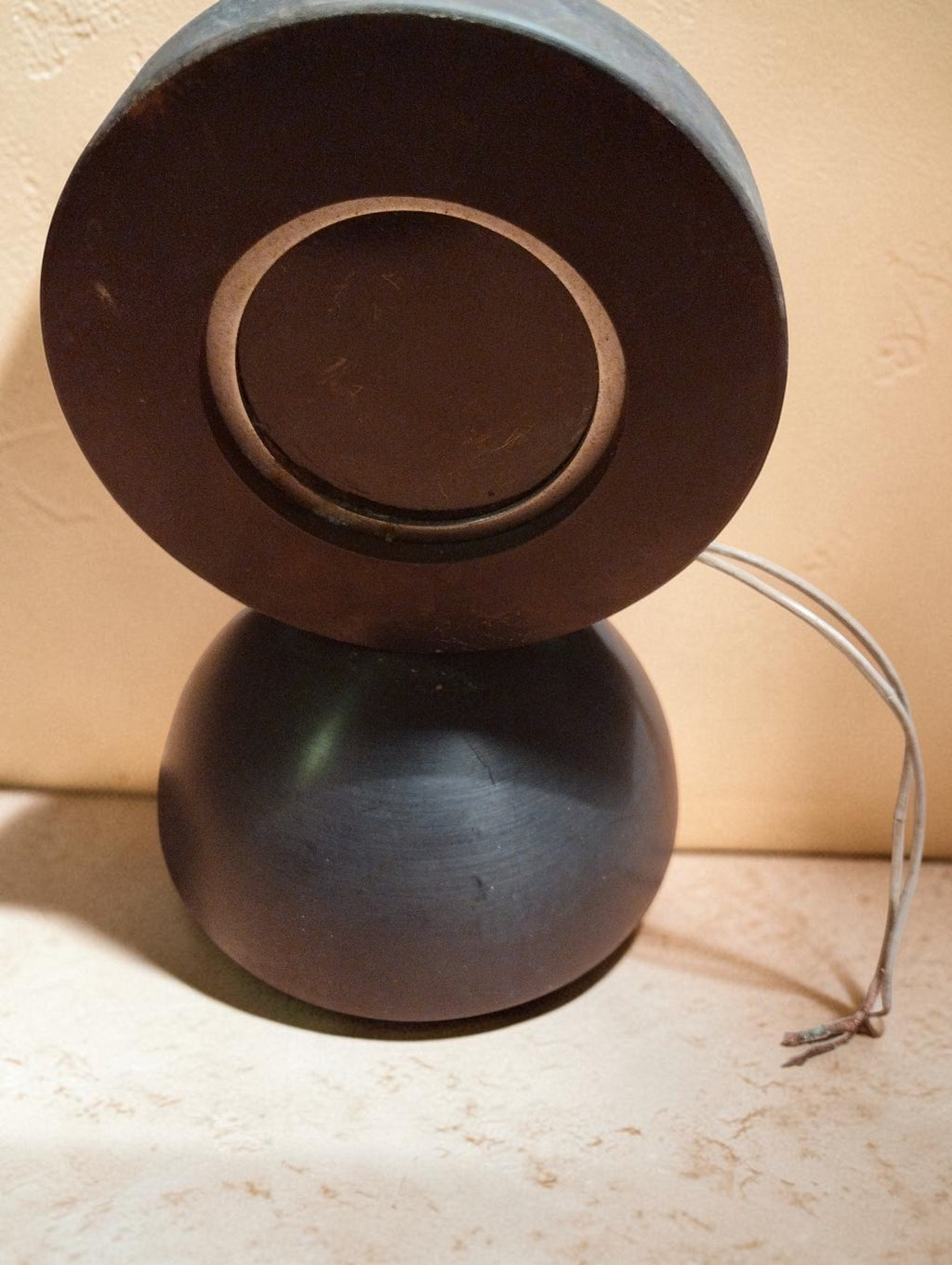 Dr. B. Lange Berlin S 60 selenium photocell, front view of the circular sensor on its rounded metal base
