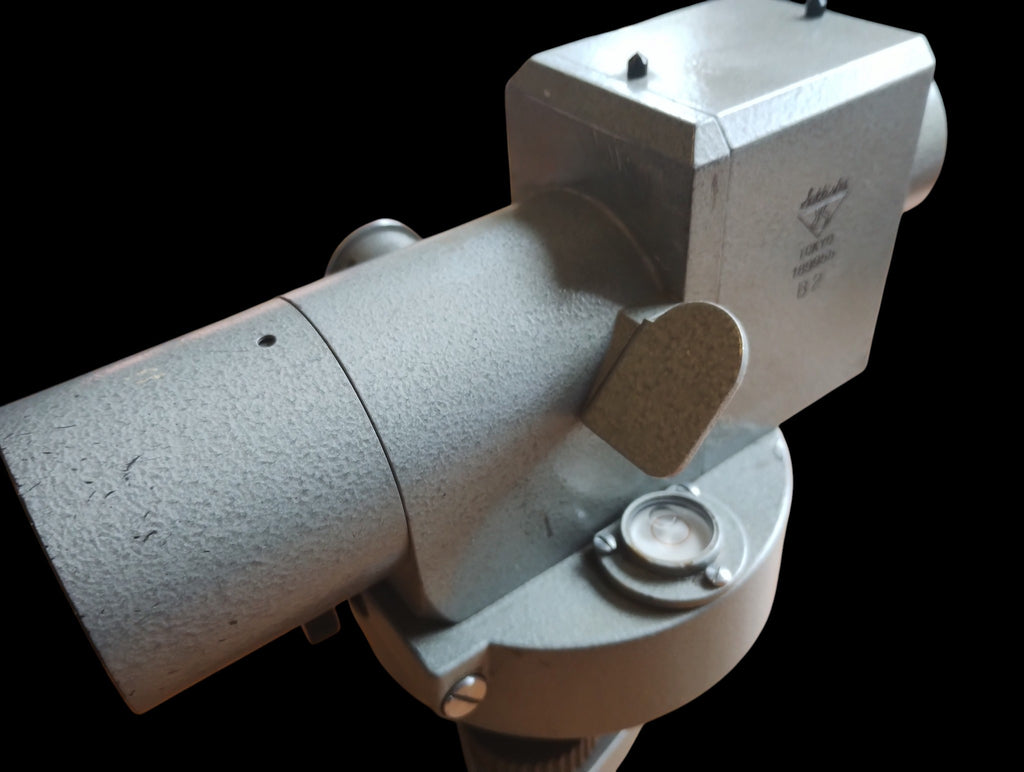 Sokkisha B2 automatic level showing the telescope, side lever and circular bubble level.
