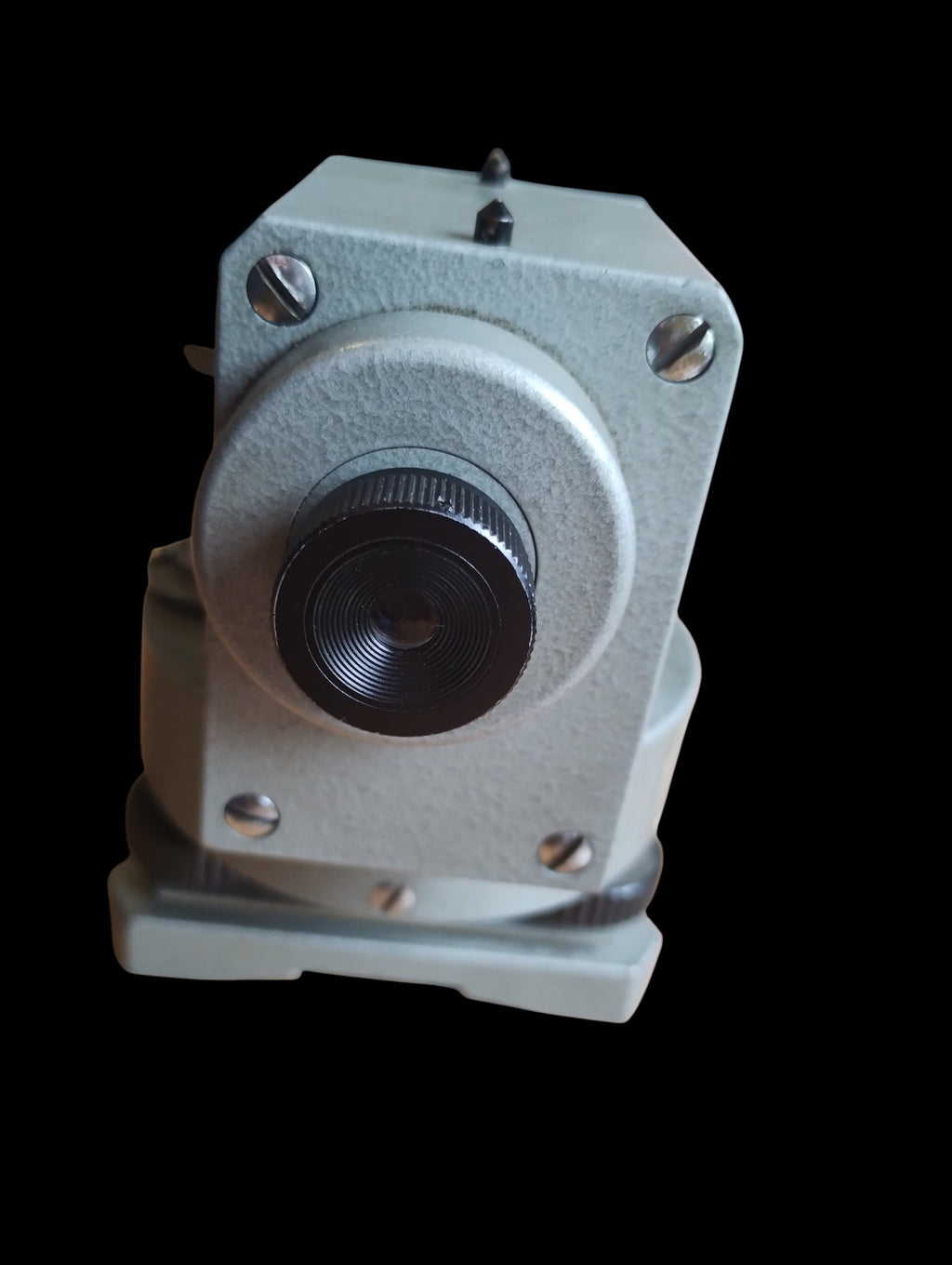 Eyepiece end of the Sokkisha B2 automatic level showing the black focusing eyepiece and metal housing.
