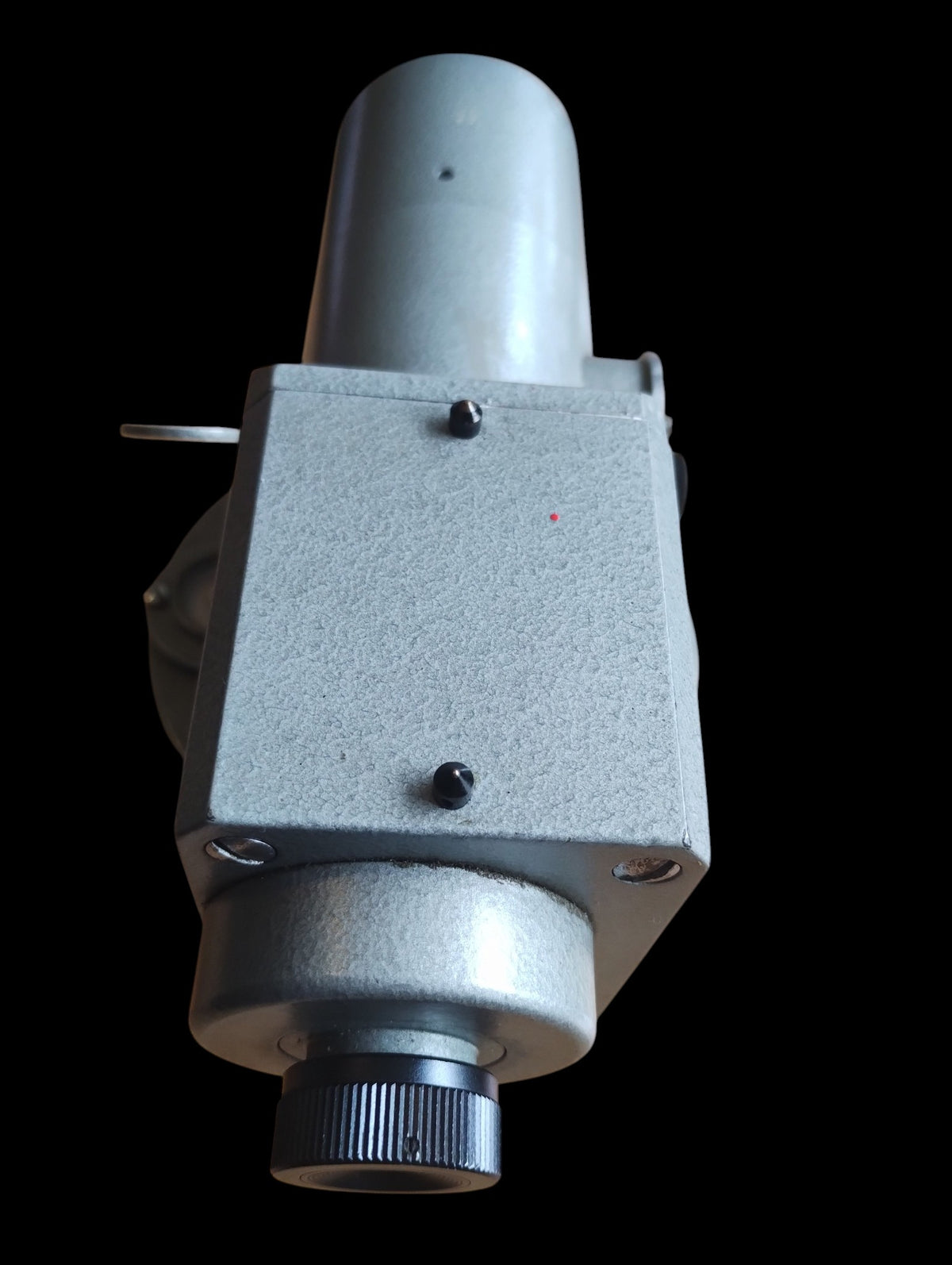 Top view of the Sokkisha B2 automatic level showing the telescope housing, sighting points and black eyepiece.
