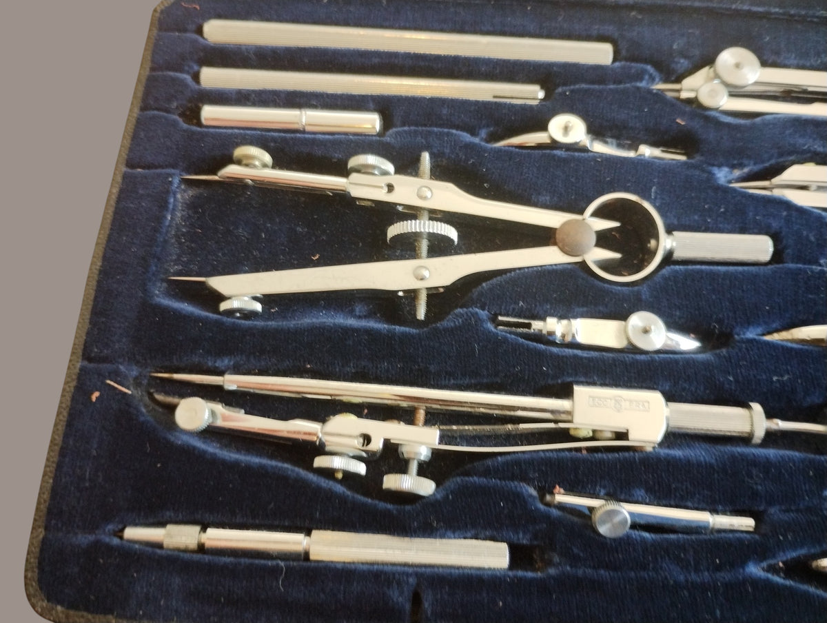ECOBRA P IXb chromen precisietekeninstrumentenset in GEVEHA-koffer