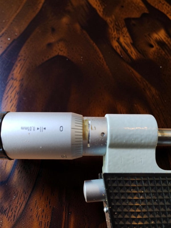 Feinmesszeugfabrik Suhl Feinzeiger-Bügelmeßschraube / Indicating Micrometer, 0–25 mm