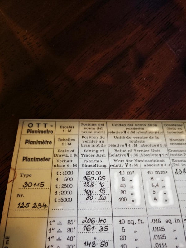 A. Ott Kempten Kompensations-Polarplanimeter, type 30115, nr. 125234, originele cassette