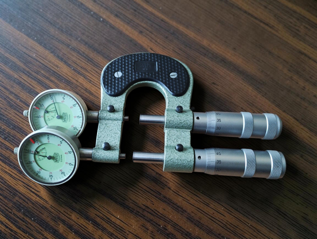 MAUSER dubbele micrometer met twee meetklokken, 0–25 mm