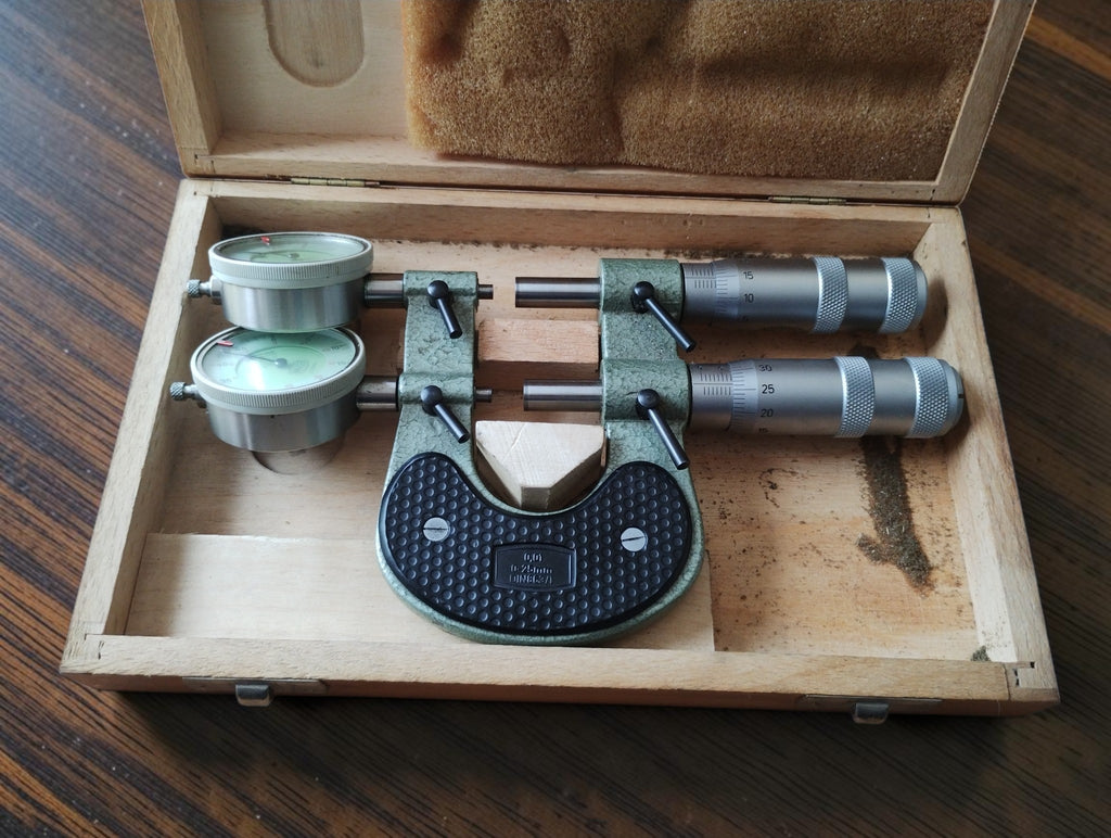 MAUSER dubbele micrometer met twee meetklokken, 0–25 mm