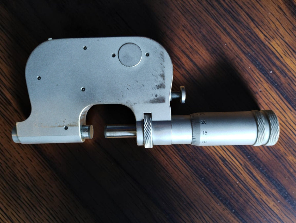 Vintage Carl Zeiss Jena Passameter 0–25 mm indicatiemicrometer met houten kist
