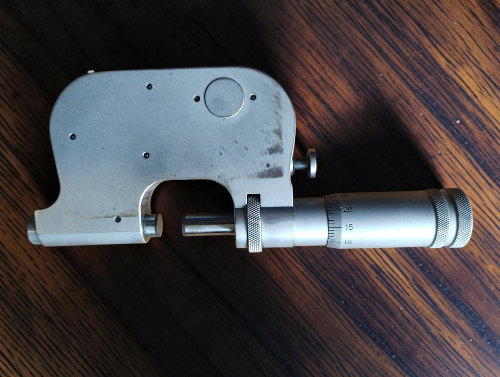 Vintage Carl Zeiss Jena Passameter 0–25 mm indicatiemicrometer met houten kist
