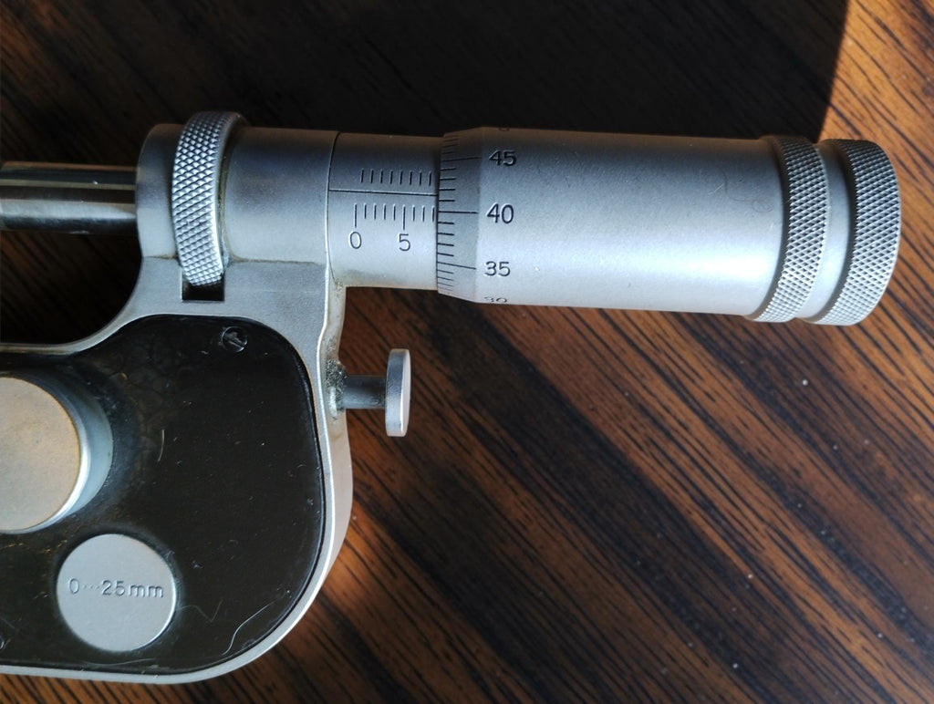 Vintage Carl Zeiss Jena Passameter 0–25 mm indicatiemicrometer met houten kist

