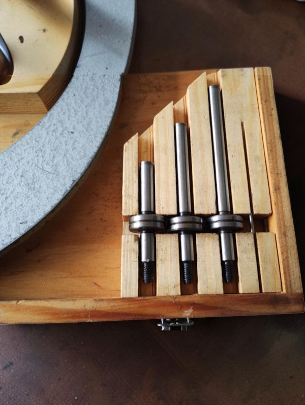Feinmesszeugfabrik Suhl Outside Micrometer, 100–200 mm, with Wooden Case
