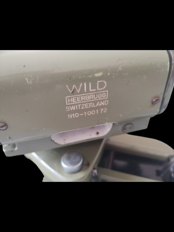 Wild Heerbrugg N10 Optical Level with Metal Carrying Case
