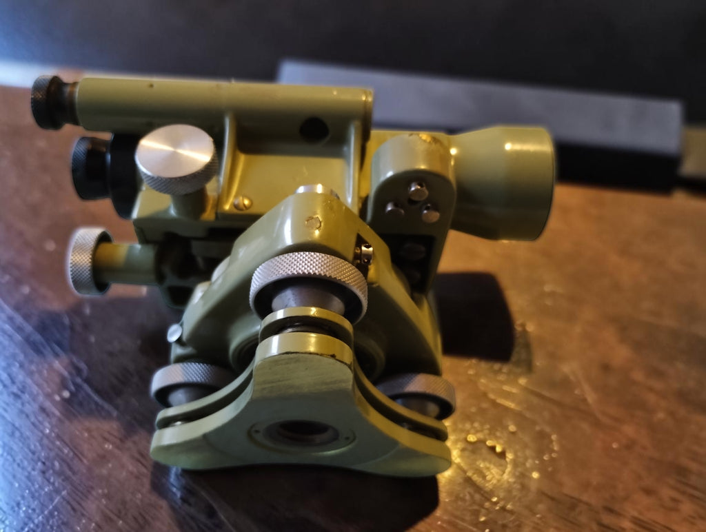 Wild Heerbrugg NK10 Waterpasinstrument – Zwitserland, jaren '70