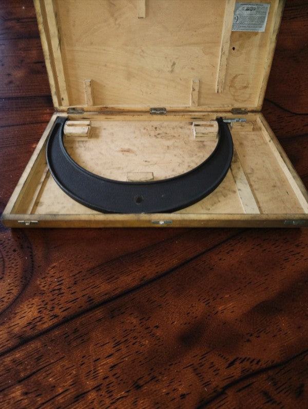 Hommel buitenmicrometer 400–425 mm in houten kist