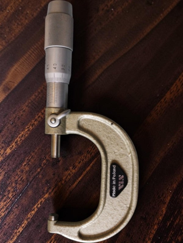 VIS buitenmicrometer 25–50 mm met houten schuifkist