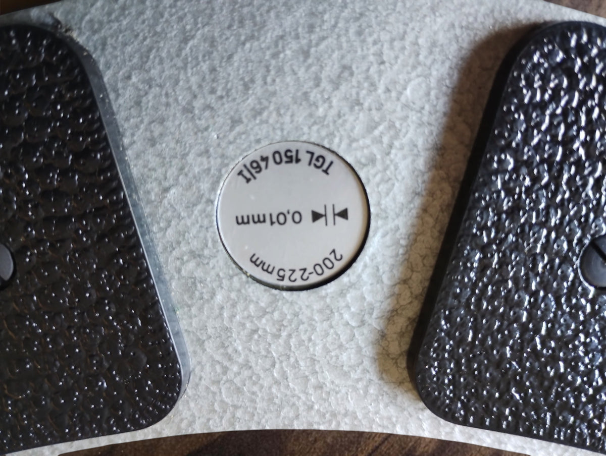FMS Suhl outside micrometer 200–225 mm with wooden case