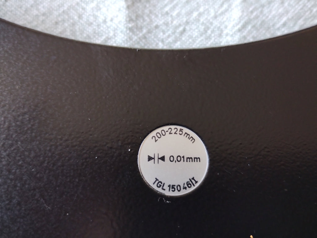 FMS Suhl outside micrometer 200–225 mm with skeletonized frame and case

