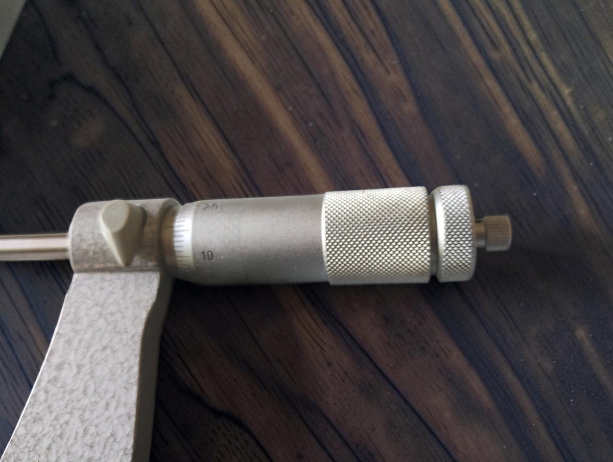 FMS Suhl outside micrometer 225–250 mm with case and accessories
