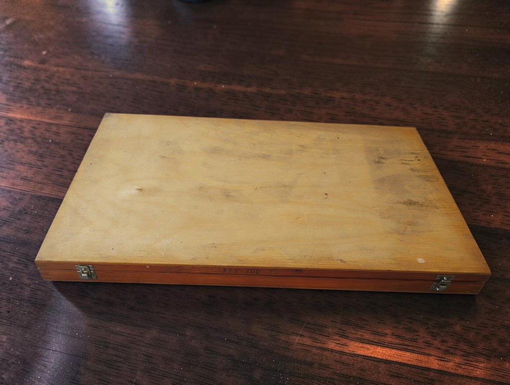 FMS Suhl outside micrometer 275–300 mm with adjustment wrench and wooden case