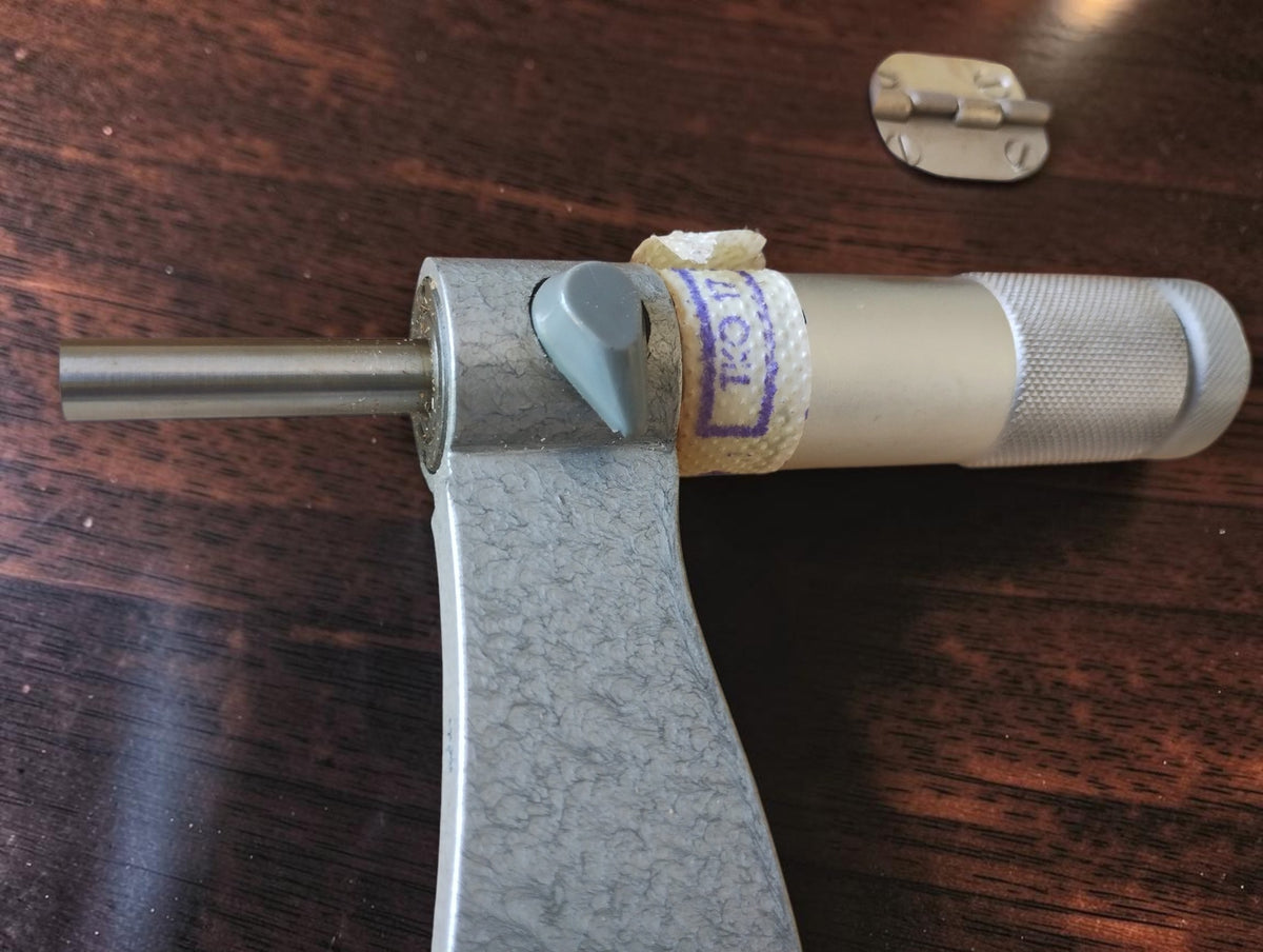 FMS Suhl outside micrometer 275–300 mm with adjustment wrench and wooden case