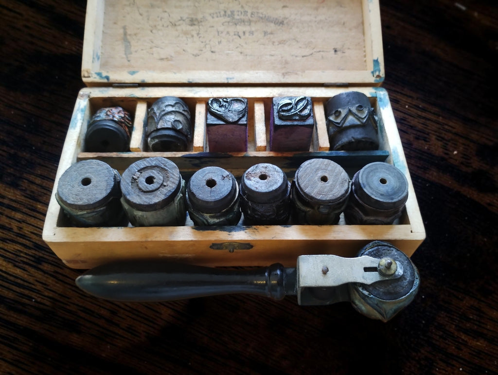 French Festonneur Automatique Stamp Set – 11 Stamps, circa 1880–1900

