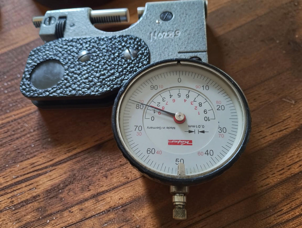 Vintage thickness gauge with Käfer dial indicator and lifting mechanism – no. 10289