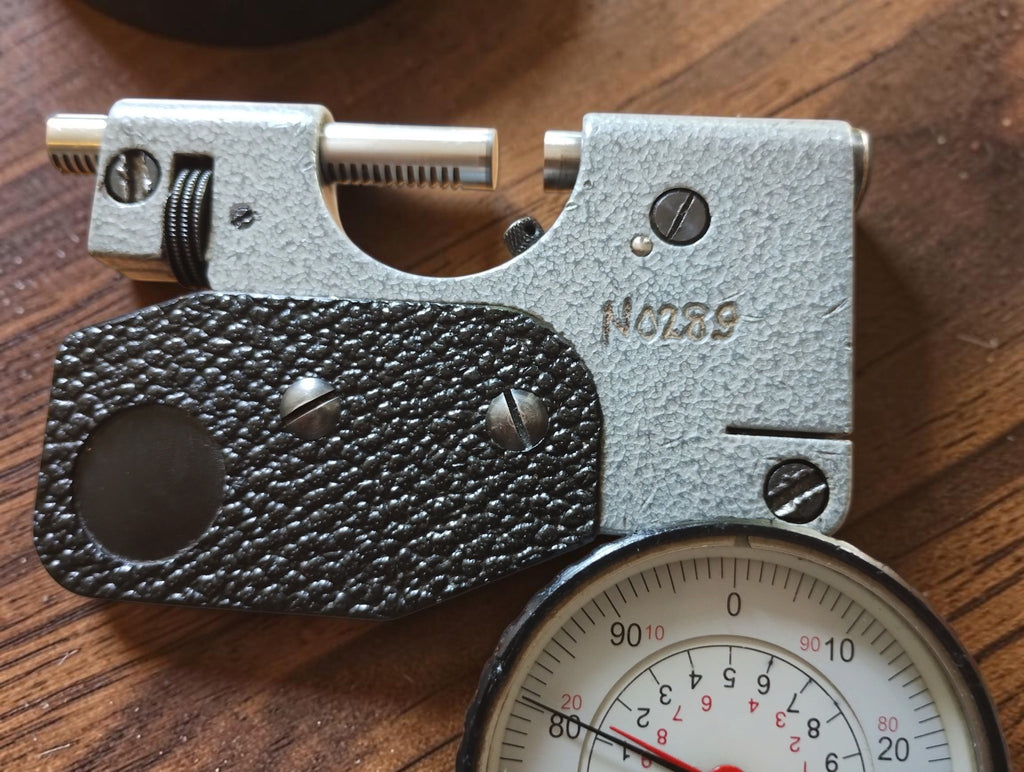 Vintage thickness gauge with Käfer dial indicator and lifting mechanism – no. 10289