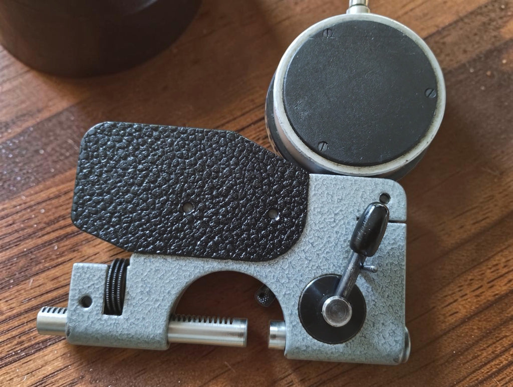 Vintage thickness gauge with Käfer dial indicator and lifting mechanism – no. 10289