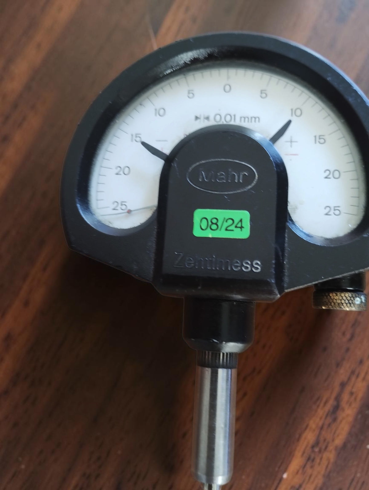 Mahr Zentimess analog dial indicator – 0.01 mm scale graduation