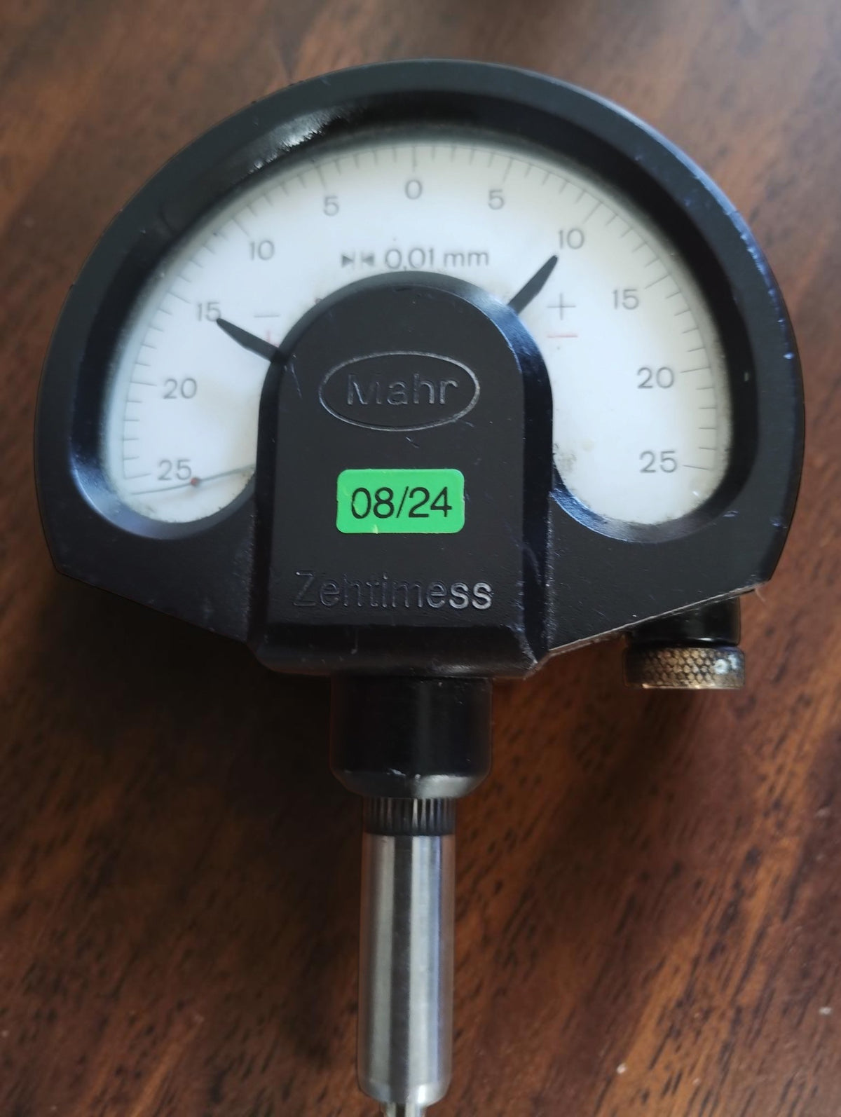 Mahr Zentimess analog dial indicator – 0.01 mm scale graduation