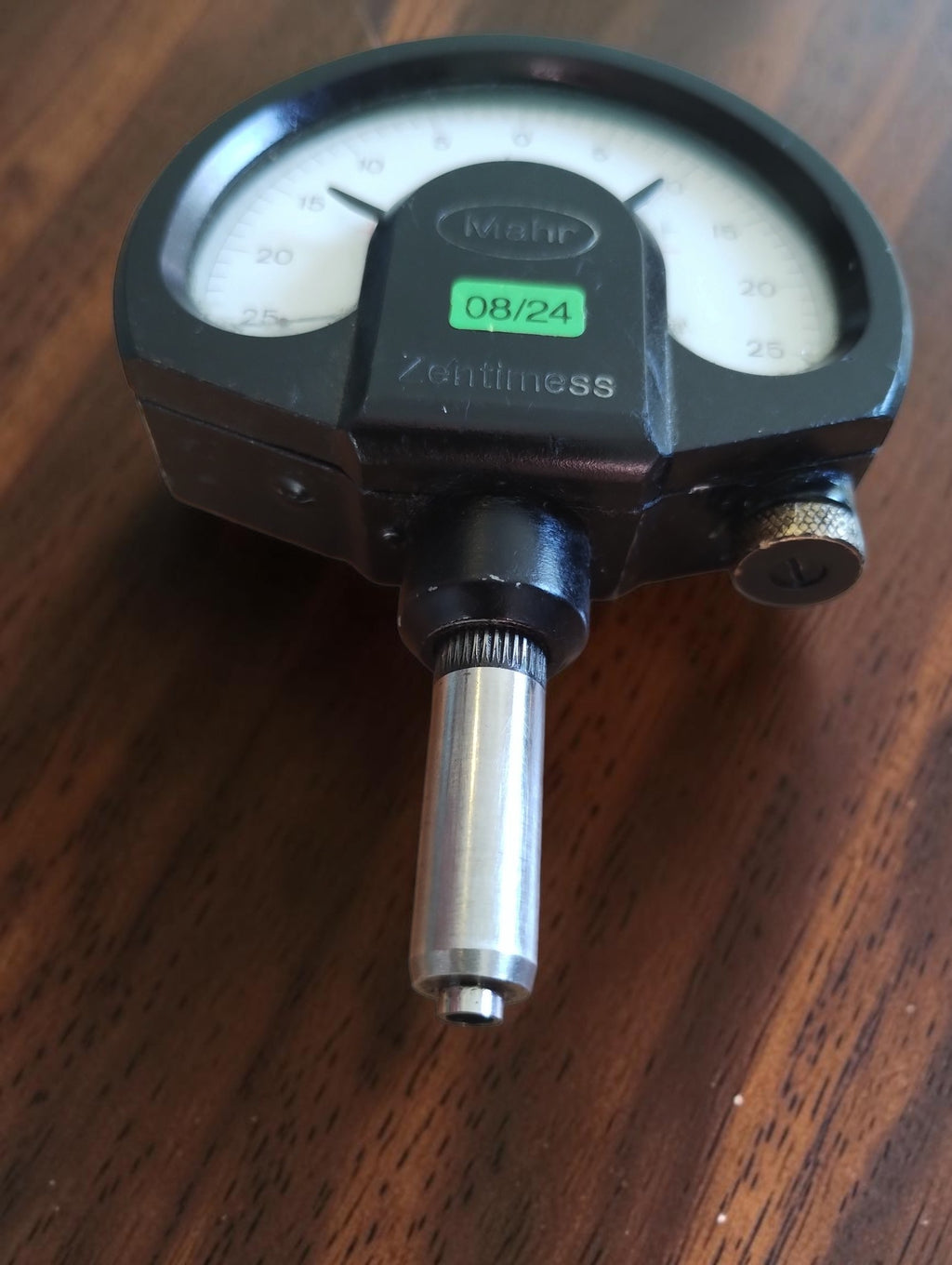 Mahr Zentimess analog dial indicator – 0.01 mm scale graduation