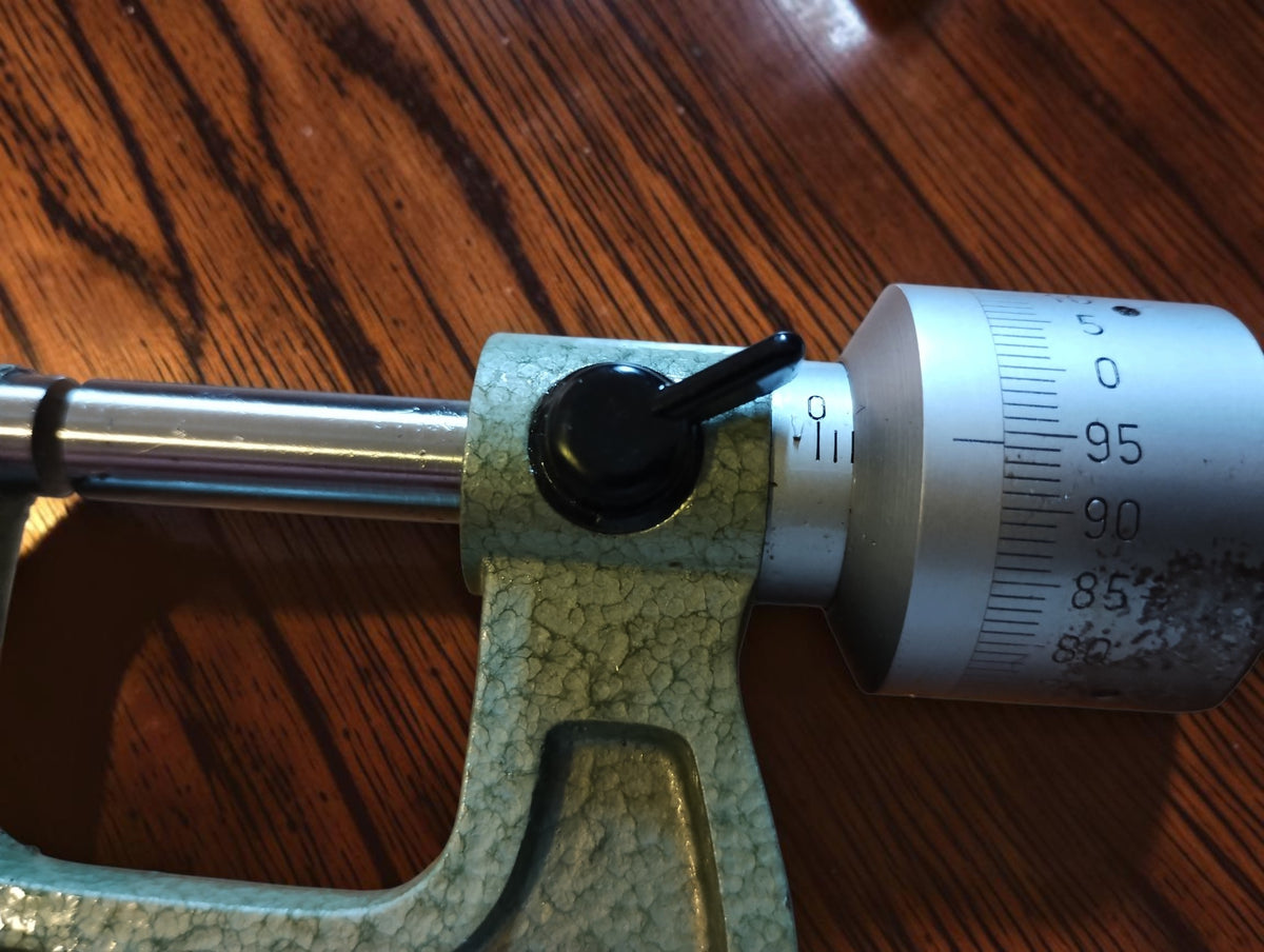 Mauser outside micrometer 0–25 mm with large reading thimble and plastic case