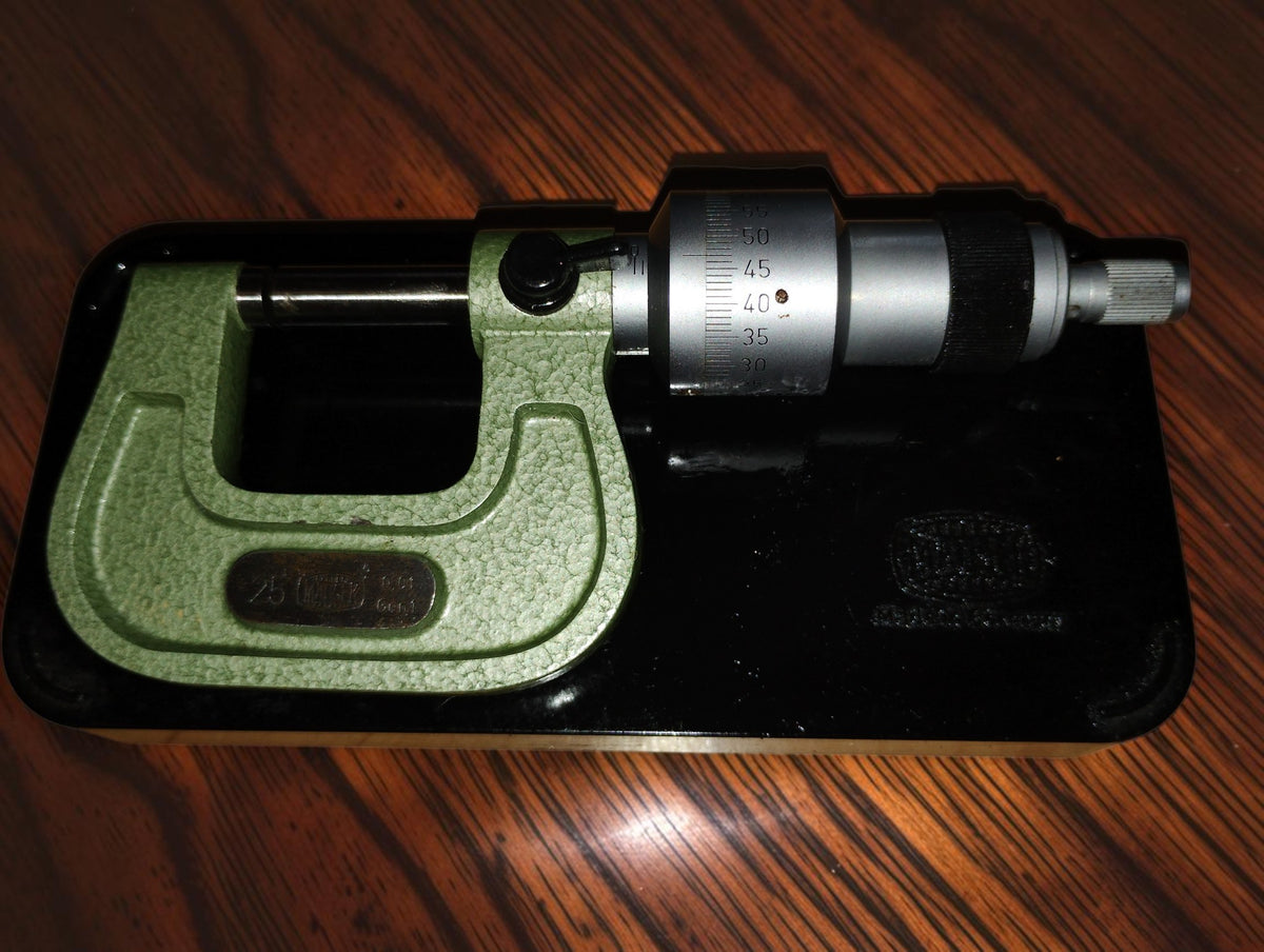 Mauser outside micrometer 0–25 mm with large reading thimble and plastic case