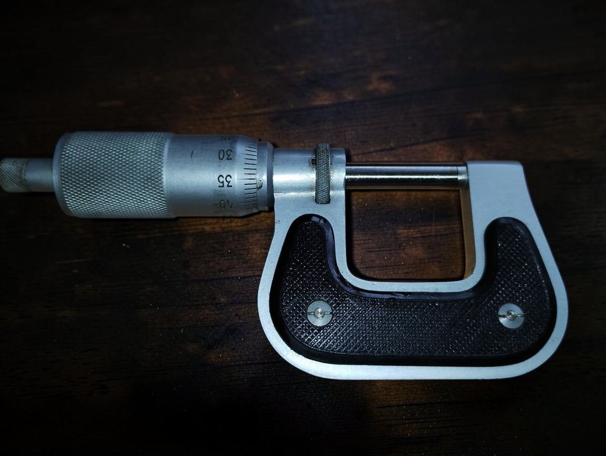 Pankratz external micrometer 0–25 mm with case – German origin according to seller