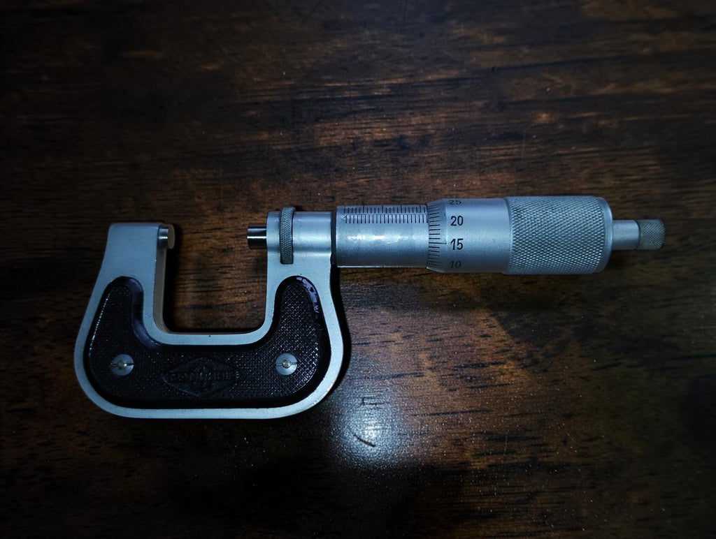 Pankratz external micrometer 0–25 mm with case – German origin according to seller