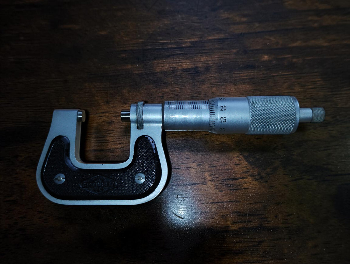 Pankratz external micrometer 0–25 mm with case – German origin according to seller
