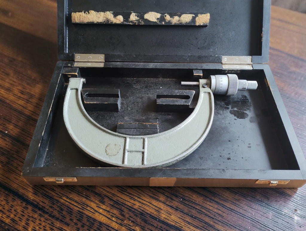 Hommel Outside Micrometer 150–175 mm with Large Thimble and Case
