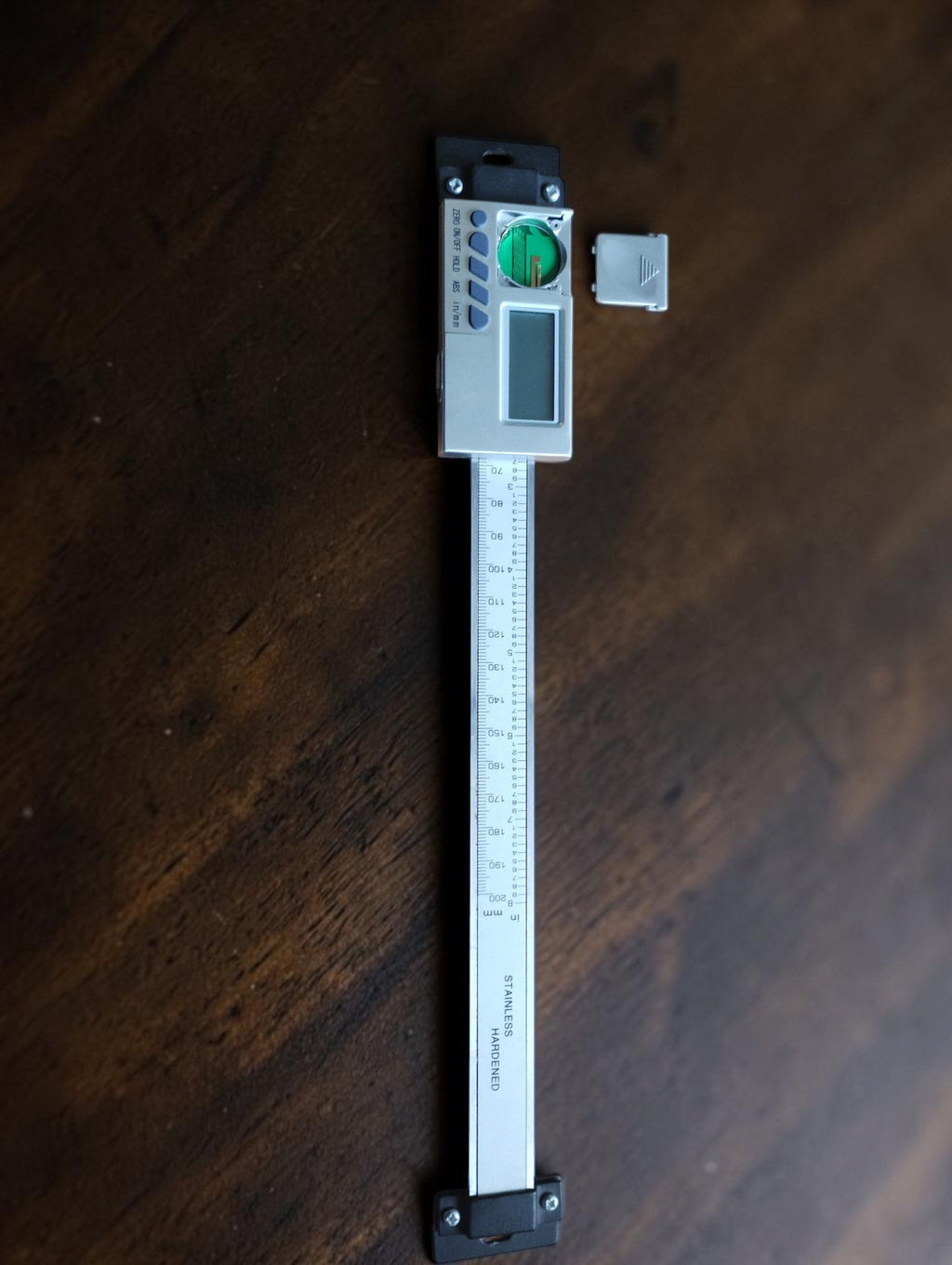 Digitale lineaire meetschaal DRO 200 mm met bevestigingsbeugels