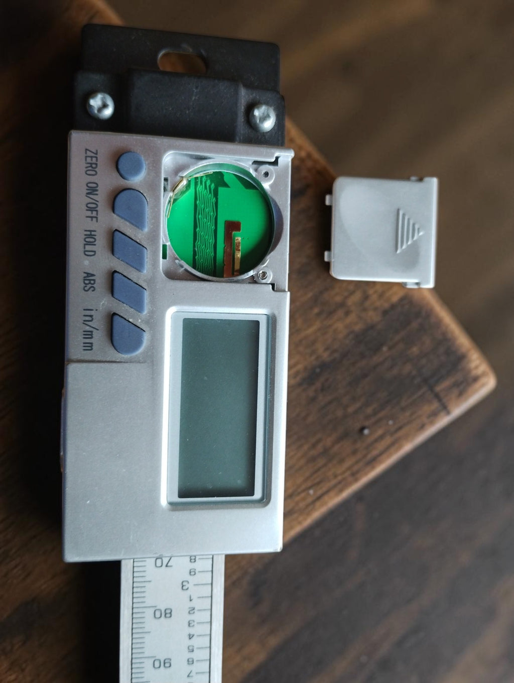 Digitale lineaire meetschaal DRO 200 mm met bevestigingsbeugels