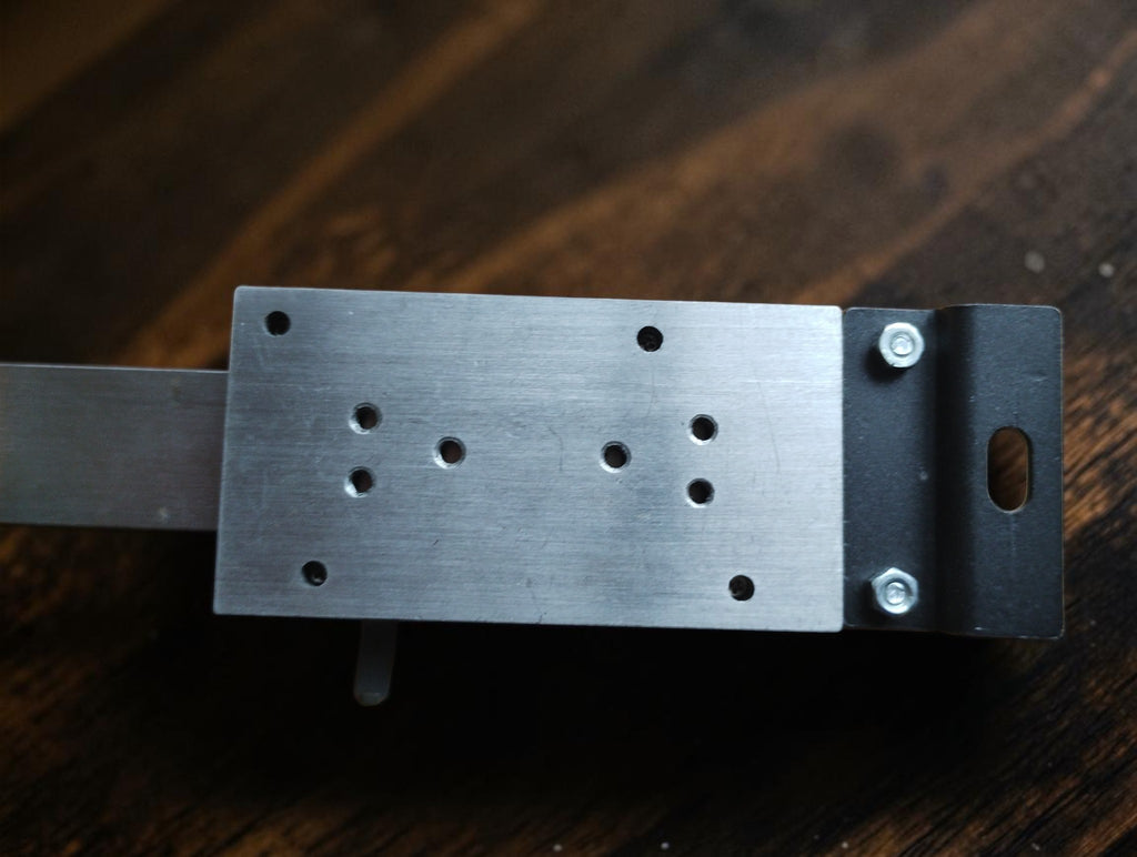 Digitale lineaire meetschaal DRO 200 mm met bevestigingsbeugels