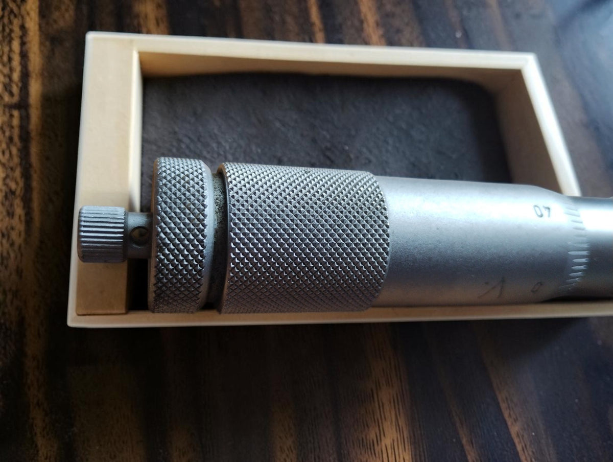FMS Suhl Outside Micrometer 0–25 mm with Wooden Case