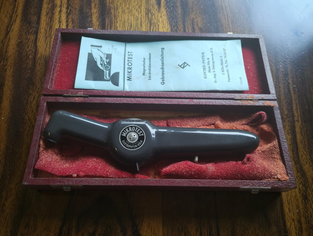 ElektroPhysik Köln Mikrotest Magnetic Coating Thickness Gauge with Case and Instructions
