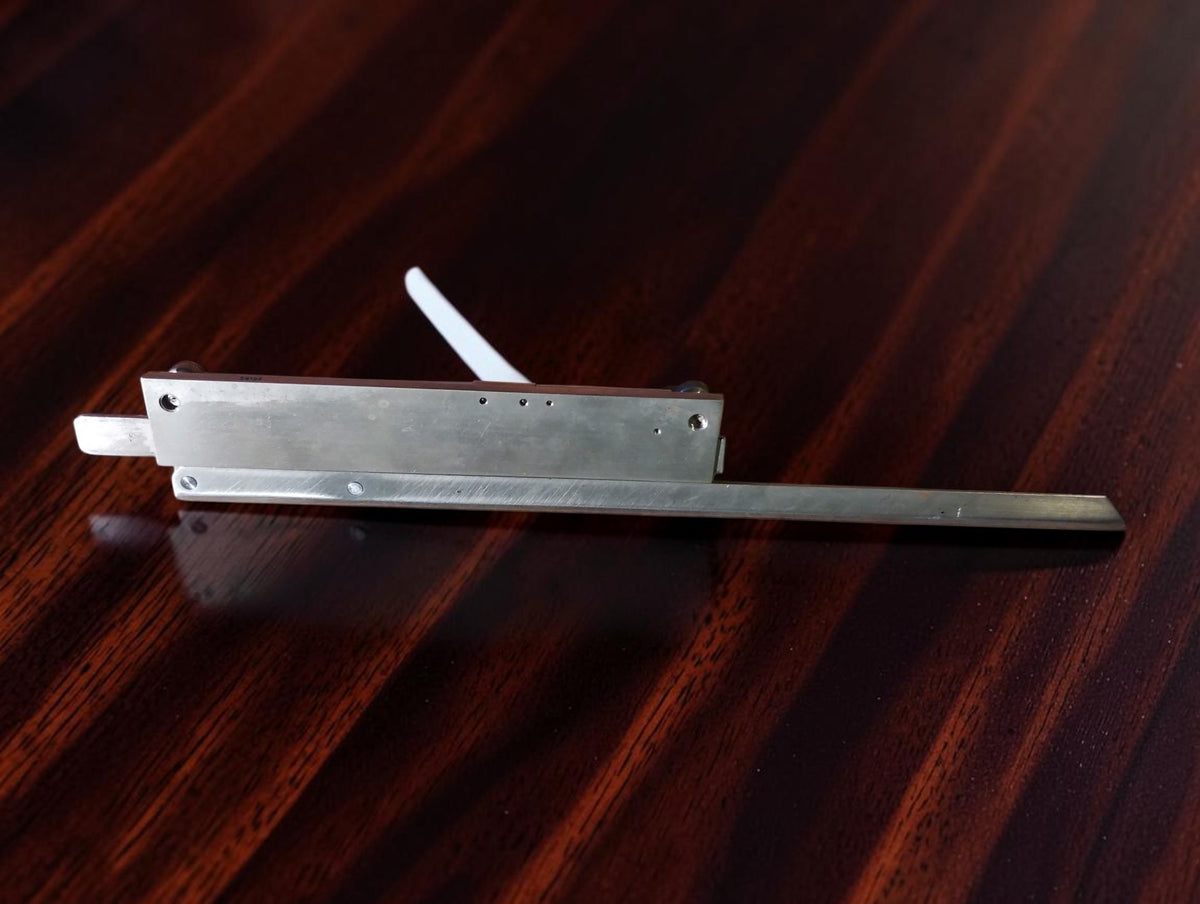 Riefler precisie-arceerinstrument met zwarte cassette