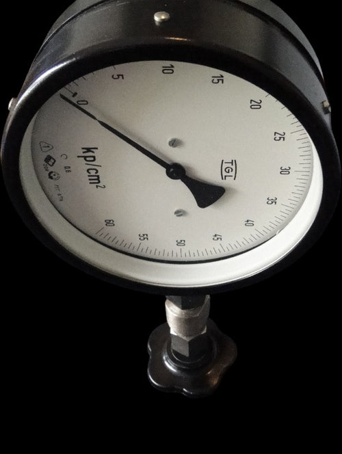 1970s DDR TGL Precision Pressure Gauge 0–60 kp/cm² in Case