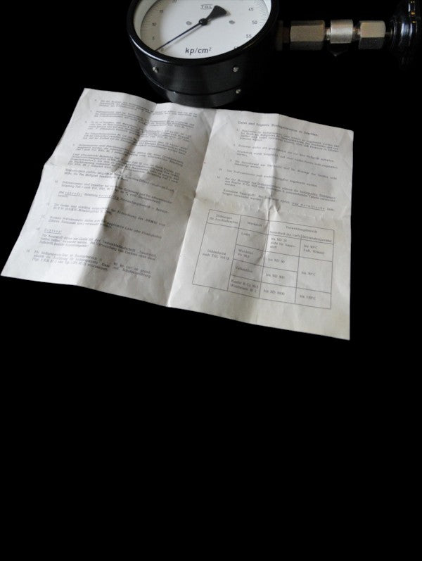1970s DDR TGL Precision Pressure Gauge 0–60 kp/cm² in Case